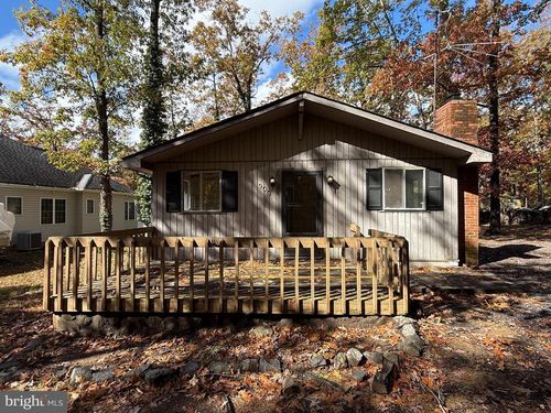 900 Lakeview Pkwy, LOCUST GROVE, VA, 22508-5303 | Card Image