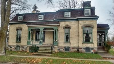 404 Washington St. Street, House other with 5 bedrooms, 2 bathrooms and null parking in Nashville MI | Image 1