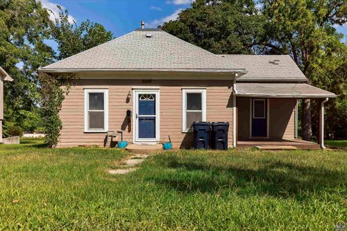 406 Illinois Ave, Holton, KS, 66436-2109 | Card Image