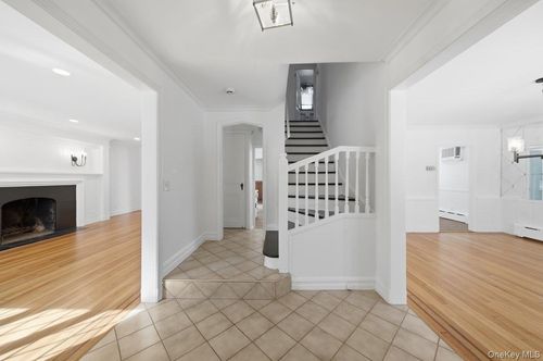 54 Vernon Pkwy, Mount Vernon, NY, 10552-1223 | Card Image