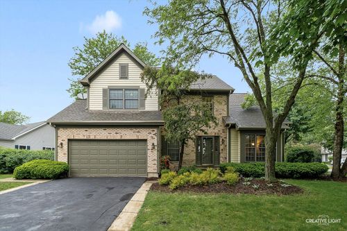 1070 Hobble Bush Ln, Elgin, IL, 60120-4912 | Card Image