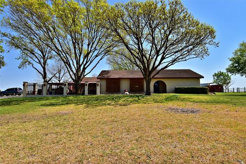 4513 Center Point Rd, San Marcos, TX, 78666-7187 | Card Image