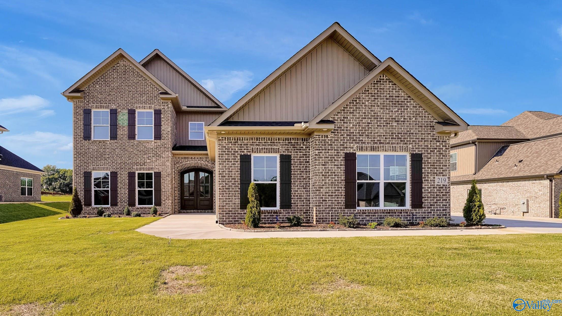 219 Midland Drive, For Sale in Brownsboro Zoocasa