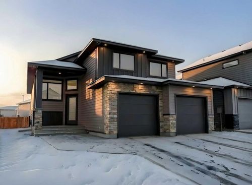 639 Sixmile Cres S, Lethbridge, AB, T1K8G4 | Card Image