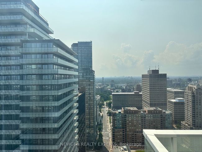 3112 - 501 Yonge St, Condo with 3 bedrooms, 2 bathrooms and 1 parking in Toronto ON | Image 4