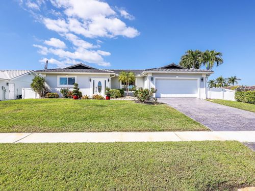 84 Gulfport Ct, MARCO ISLAND, FL, 34145-4104 | Card Image