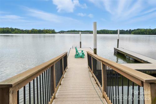 208 Woodwinds Dr, Mount Holly, NC, 28120-8106 | Card Image