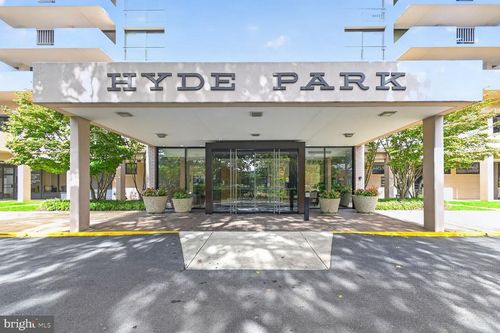 311-4141 N North Henderson Road, ARLINGTON, VA, 22203 | Card Image