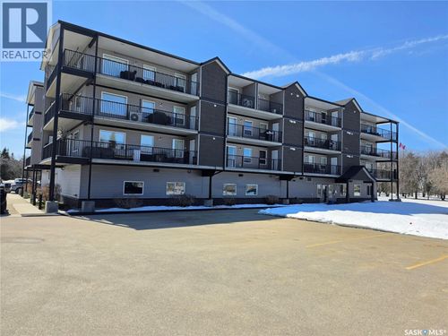 1213 9th St N, Humboldt, SK, S0K | Card Image