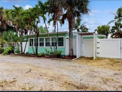 1942 Roseate Ln, SANIBEL, FL, 33957-4014 | Card Image