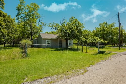 800 Pasadena Blvd, Mineral Wells, TX, 76067-4002 | Card Image
