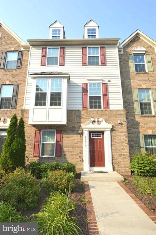 42618 Drazenovich Epoch Ter, STERLING, VA, 20166-2605 | Card Image