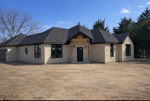 2212 Lakeshore Ln, Glenn Heights, TX, 75154-2105 | Card Image