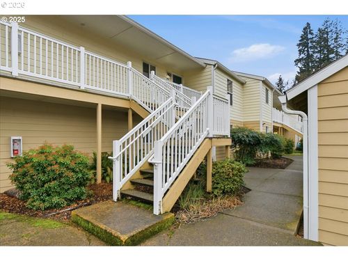 a4-13216 Ne Salmon Creek Ave, Vancouver, WA, 98686-2876 | Card Image