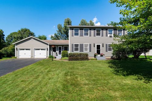 110 Liberty Ln, Colchester, VT, 05446-6039 | Card Image