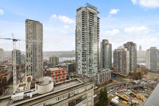 2002 - 1325 Rolston Street, Condo with 2 bedrooms, 2 bathrooms and 1 parking in Vancouver BC | Image 21