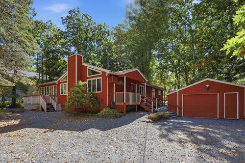 114 Stallion Dr, Lords Valley, PA, 18428 | Card Image