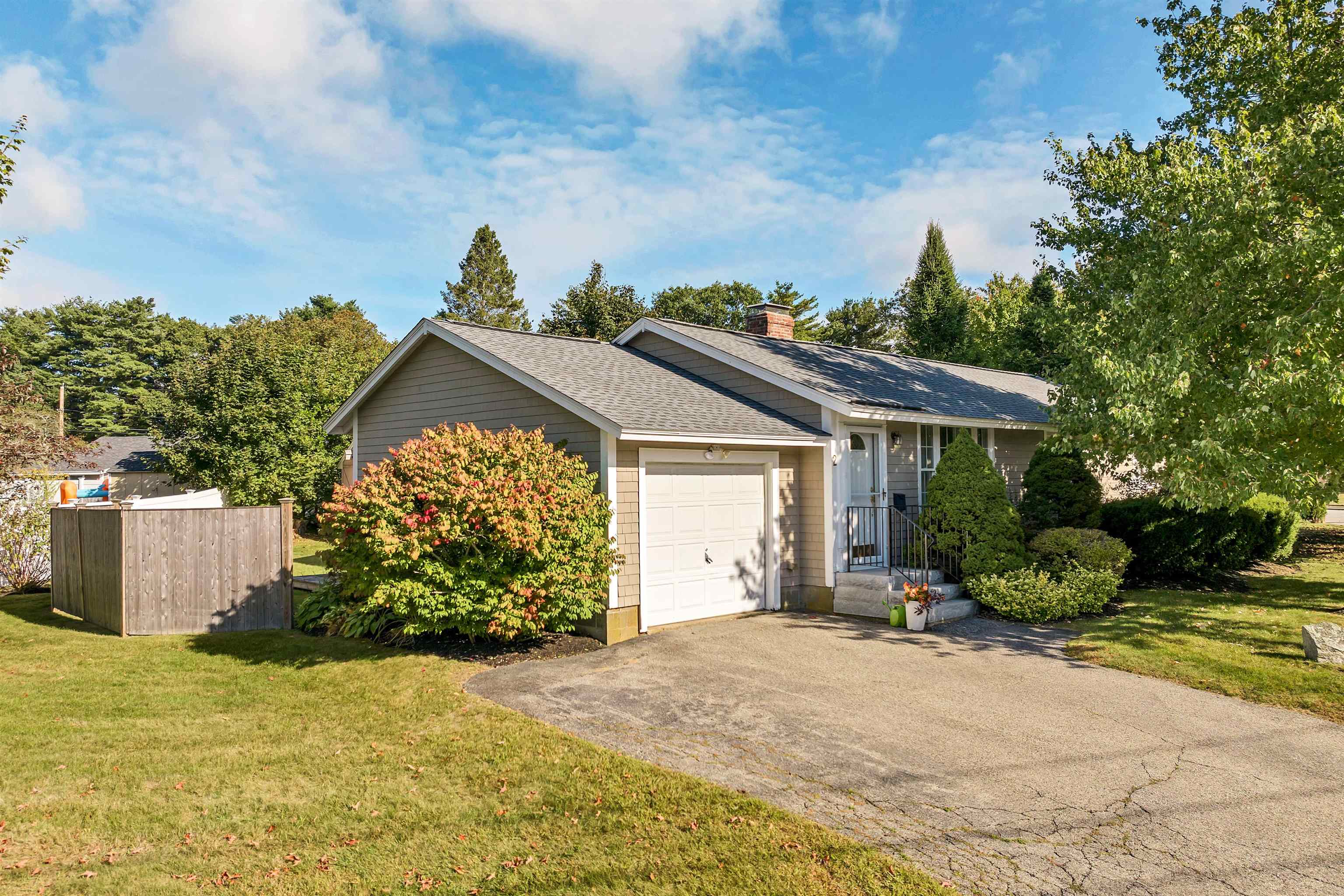 Godfrey Ave, Hampton, NH 03842