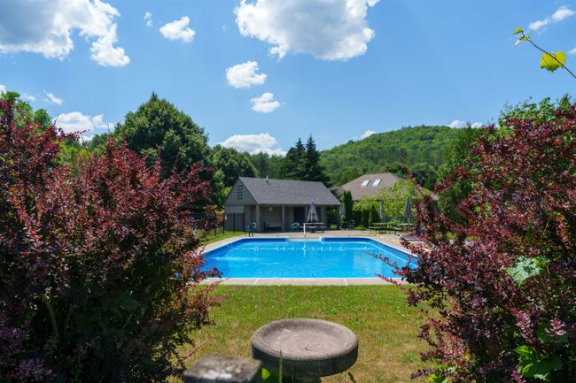 UNIT-1D - 40 Heather Dr, Condo with 3 bedrooms, 3 bathrooms and null parking in White River Junction VT | Image 8