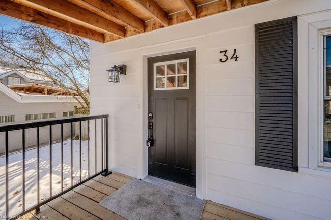 34 St George St, House other with 3 bedrooms, 2 bathrooms and 4 parking in Paris ON | Image 4