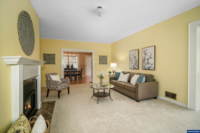 1675 Fir St S, House other with 5 bedrooms, 3 bathrooms and null parking in Salem OR | Image 13