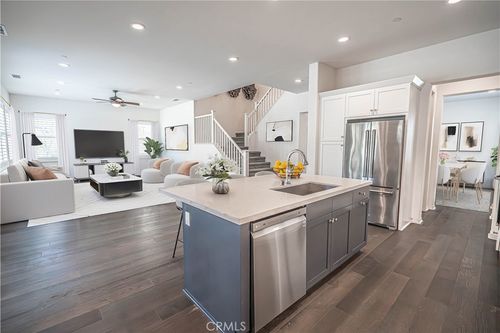 20551 Arden Pl, Saugus, CA, 91350-5753 | Card Image