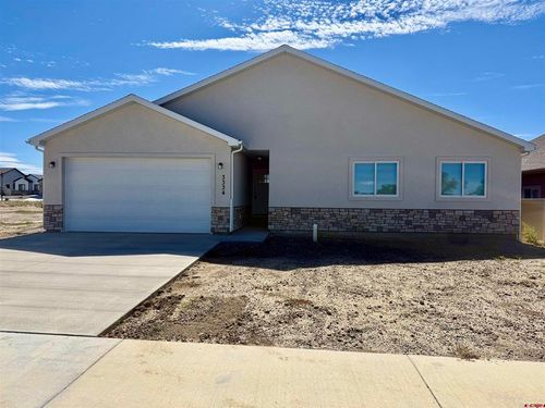 3334 Pinewood St, Montrose, CO, 81401-7459 | Card Image