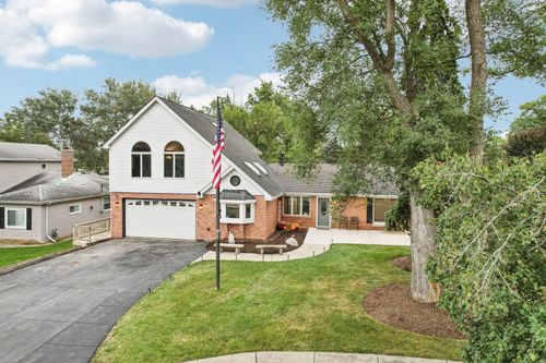 1039 S School St, Lombard, IL, 60148-4024 | Card Image