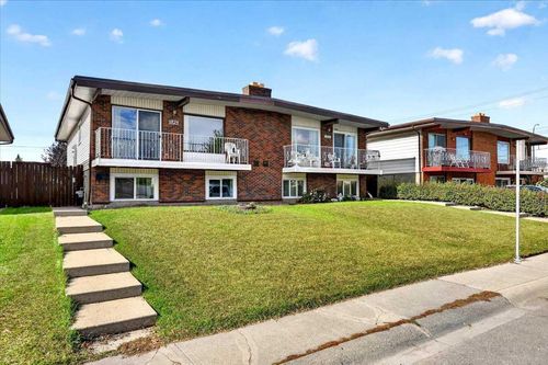 1823 47 St Se, Calgary, AB, T2B2K1 | Card Image