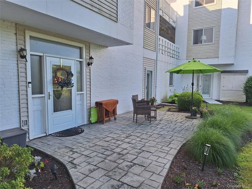 4 Carroll Blvd, Millbrook, NY, 12545-5904 | Card Image