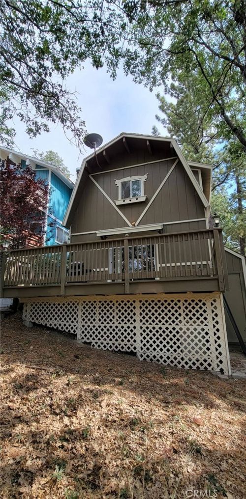 33076 Robin Ln, Running Springs, CA, 92382-7514 | Card Image