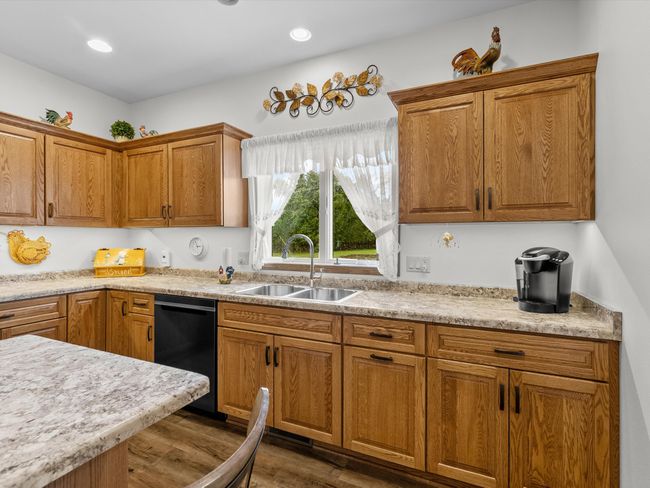 4821 W Custer St, House other with 3 bedrooms, 2 bathrooms and null parking in Manitowoc WI | Image 7