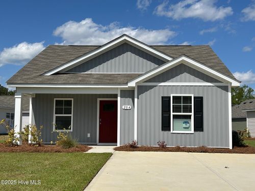 204 Cambridge Dr, Tabor City, NC, 28463-0617 | Card Image