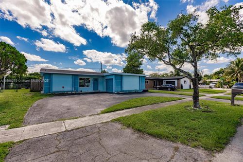 8480 Nw 29th St, Sunrise, FL, 33322-2301 | Card Image