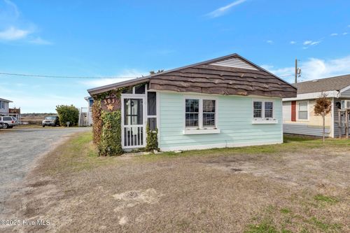 b-303 Herring Dr, Surf City, NC, 28445-9414 | Card Image