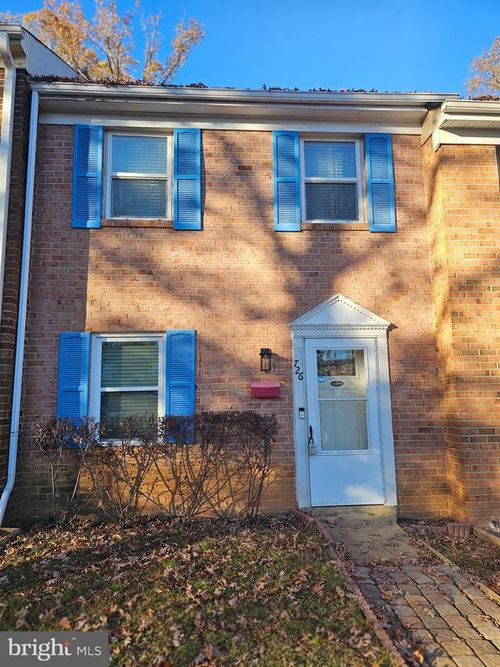 726 Olde Greenwich Cir, FREDERICKSBURG, VA, 22408-4033 | Card Image