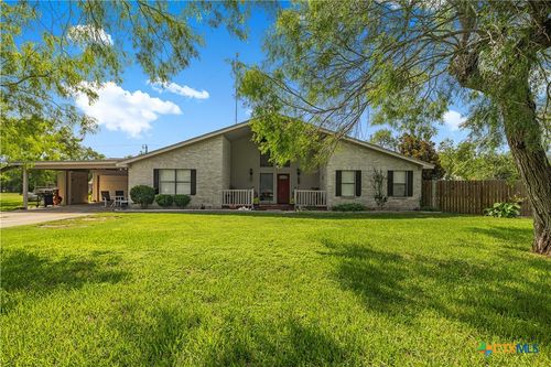 404 Cottonwood St, Victoria, TX, 77904-9641 | Card Image