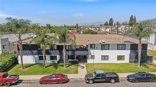 2049 Las Vegas Ave, Pomona, CA, 91767-2739 | Card Image