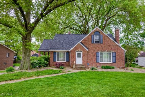 6319 E Pleasant Valley Rd, Independence, OH, 44131-6335 | Card Image