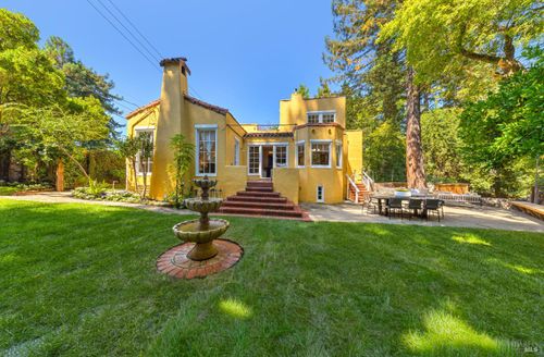 74 Sir Francis Drake Blvd, Ross, CA, 94957-9601 | Card Image