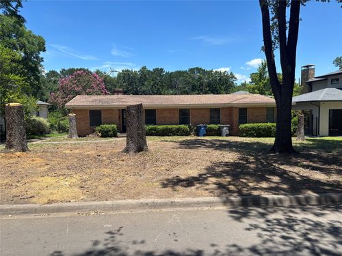 7043 Delrose Dr, Dallas, TX, 75214-3505 | Card Image