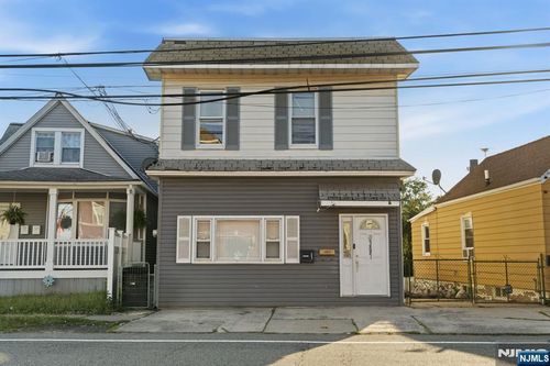 397 River Dr, Garfield, NJ, 07026-3352 | Card Image