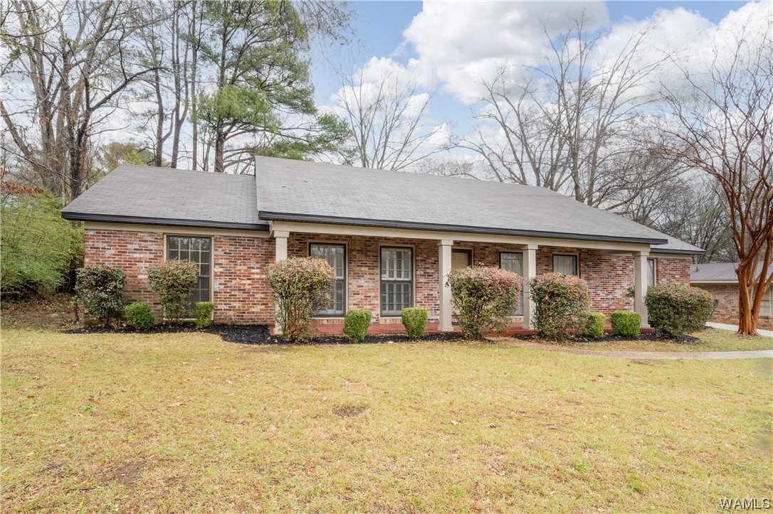 Blackberry Ln, Northport, AL 35473