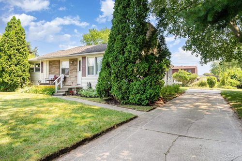 4543 Westfield Ct, Bay City, MI, 48706-2725 | Card Image