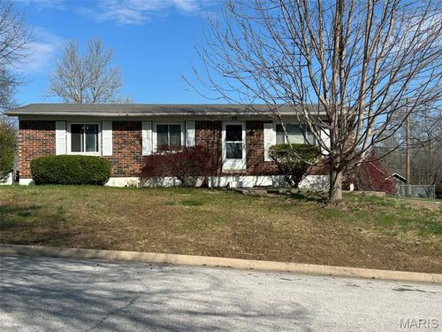 35 Cherokee Trl, Hannibal, MO, 63401-2718 | Card Image