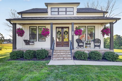 3323 Dobbins Pike, Portland, TN, 37148-5440 | Card Image