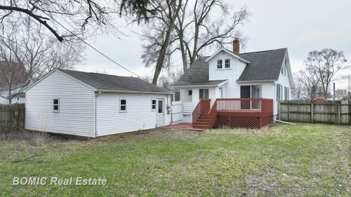 317 Green St, Caro, MI, 48723-1909 | Card Image