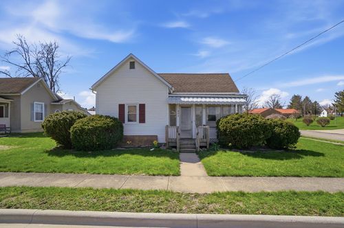 209 S East St, New Holland, OH, 43145-3214 | Card Image
