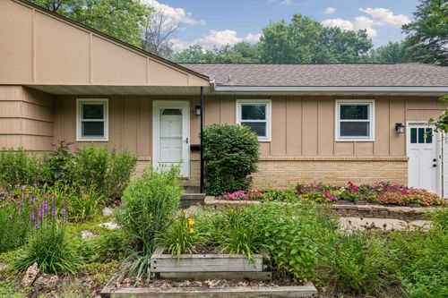 3613 Robin Ln, Hopkins, MN, 55305-4243 | Card Image