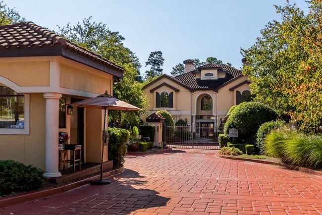 APT-1007 - 3777 Peachtree Rd Ne, Condo with 2 bedrooms, 2 bathrooms and null parking in Brookhaven GA | Image 18